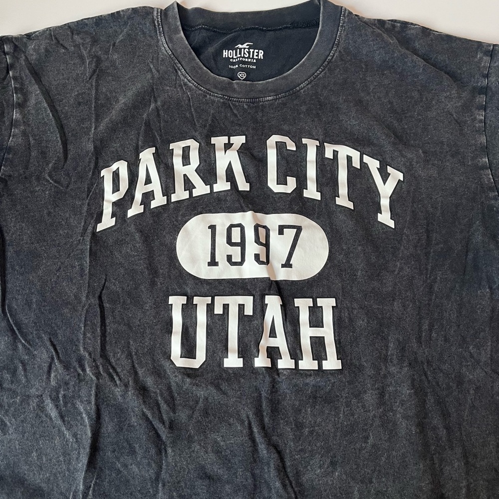 oversized graphic tee